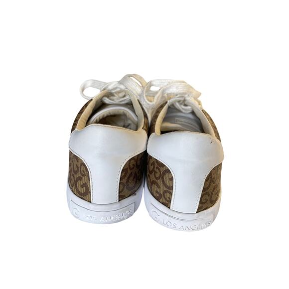 GUESS Los Angeles sneakers — a casual low-top style - Picture 5 of 5